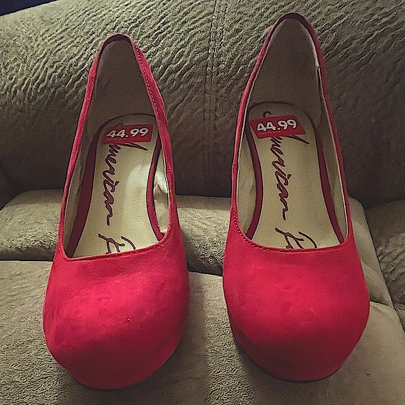 Red Suede Wedge Heels — American Rag - Picture 14 of 14